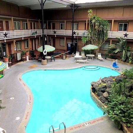 Budget Host Inn Arlington Exterior foto