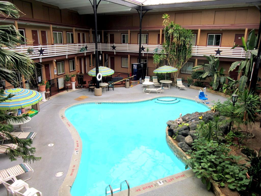 Budget Host Inn Arlington Exterior foto